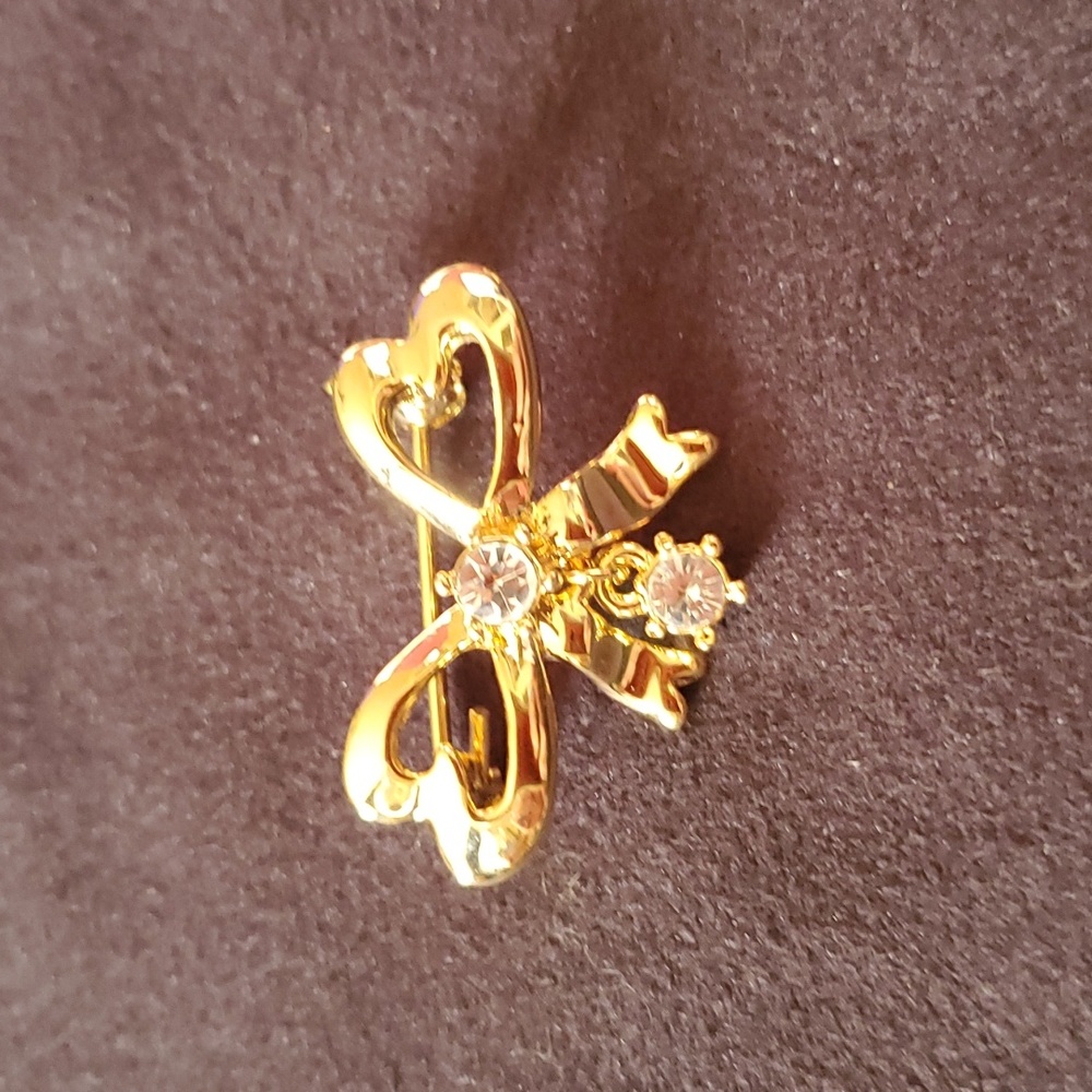🔸️5/$25🔸️Vintage Bow Brooch